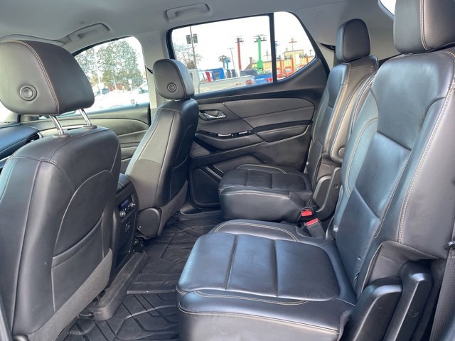 Used 2020 Chevrolet Traverse LT image 9