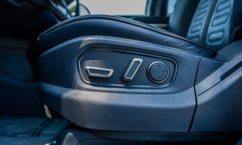 Used 2024 Rivian R1T Adventure AWD/4WD image 17