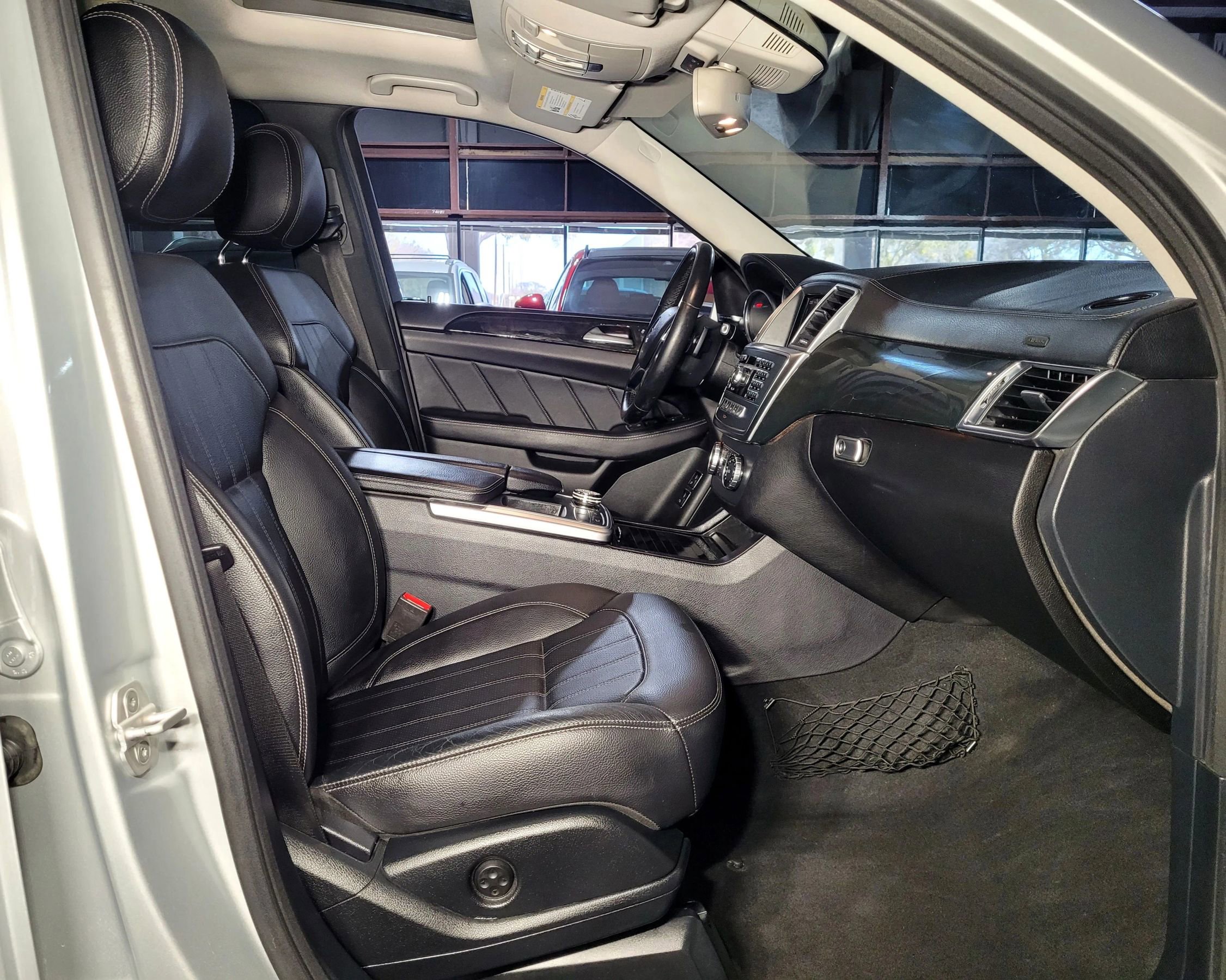 Used 2016 Mercedes-Benz GL 450 4MATIC image 22