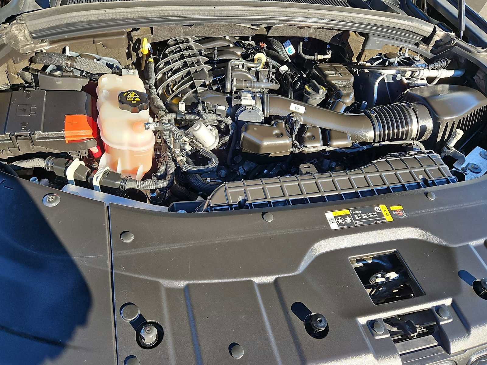 Used 2024 Jeep Grand Cherokee Altitude image 14