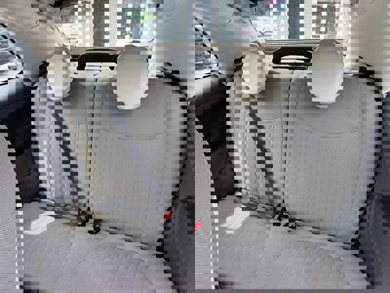 Used 2013 FIAT 500 Lounge image 27