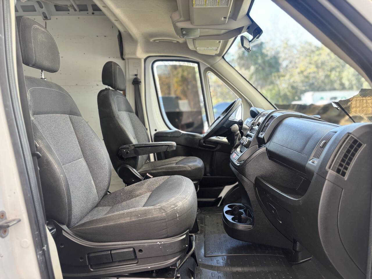 Used 2014 RAM ProMaster 2500 w/ Interior Convenience Group image 26
