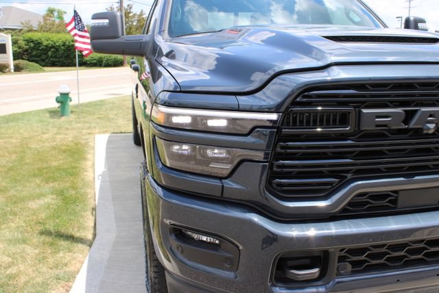New 2026 RAM 3500 Laramie AWD/4WD image 7