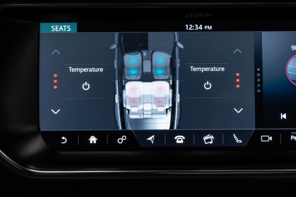 Used 2017 Land Rover Range Rover HSE image 28