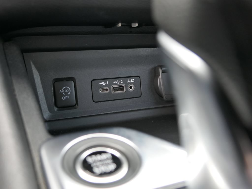 Used 2024 Nissan Sentra SV FWD image 16
