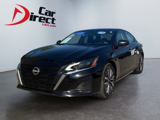 Used 2025 Nissan Altima 2.5 SV FWD image 1