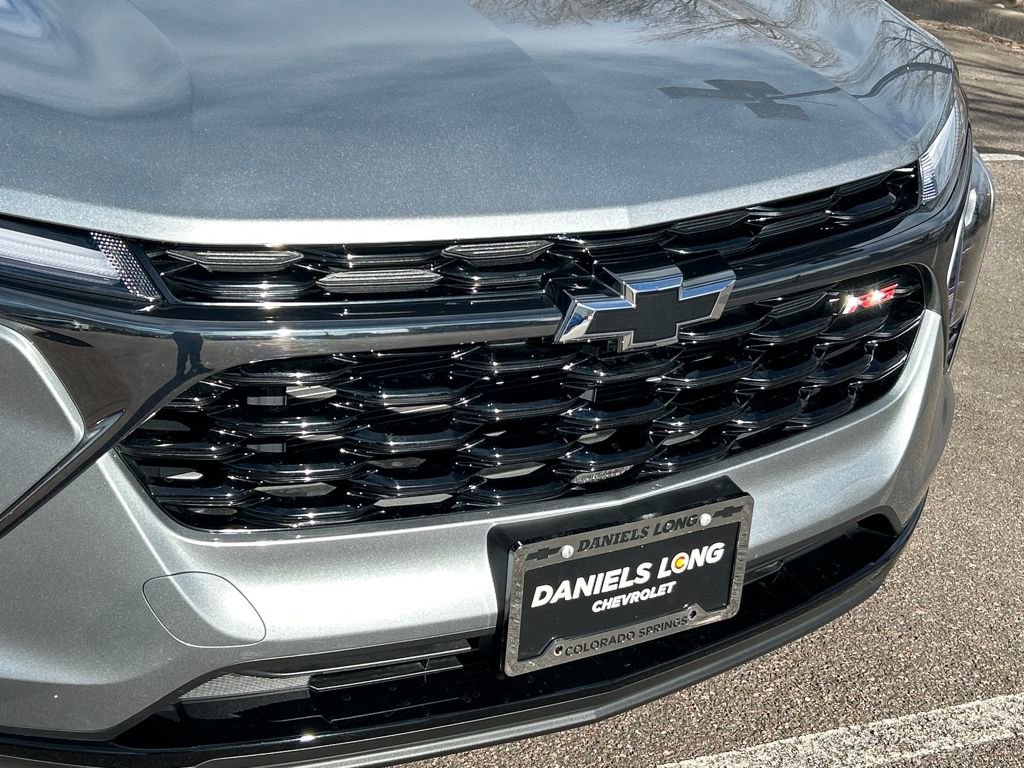 Used 2024 Chevrolet Trax RS w/ Driver Confidence Package image 32