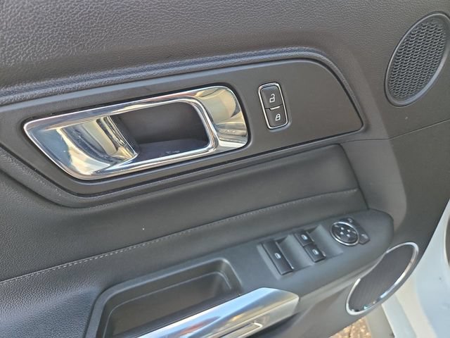 Used 2016 Ford Mustang Premium RWD image 13