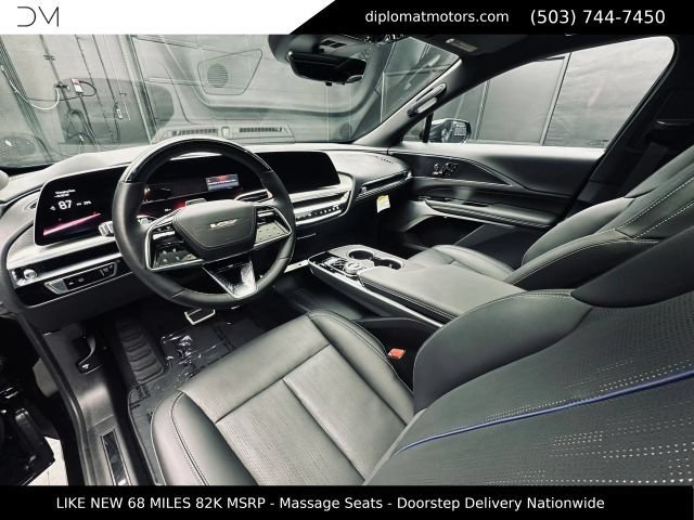 Used 2026 Cadillac Lyriq V AWD/4WD image 17