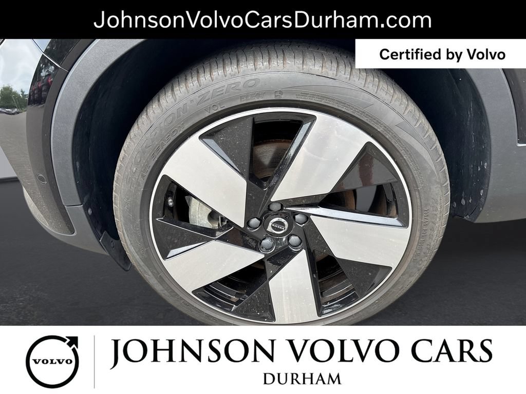 Certified 2024 Volvo XC40 Recharge Ultimate RWD image 20