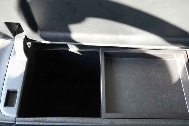 Used 2020 Toyota Prius Prime XLE FWD image 39