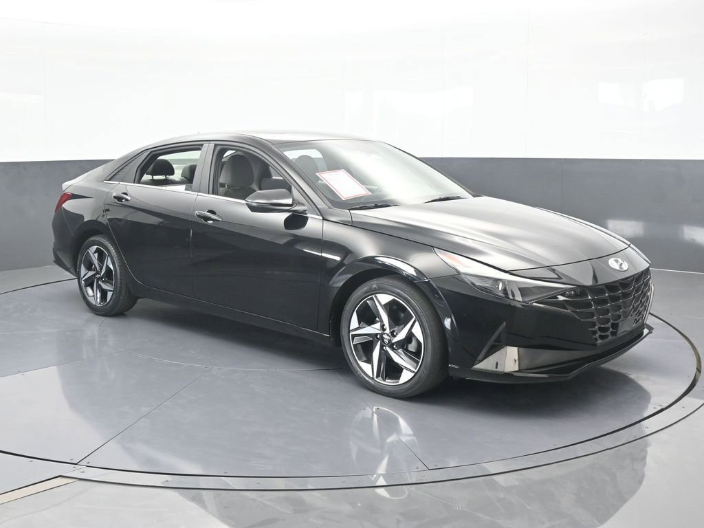 Used 2022 Hyundai Elantra SEL w/ Convenience + Premium Package image 8