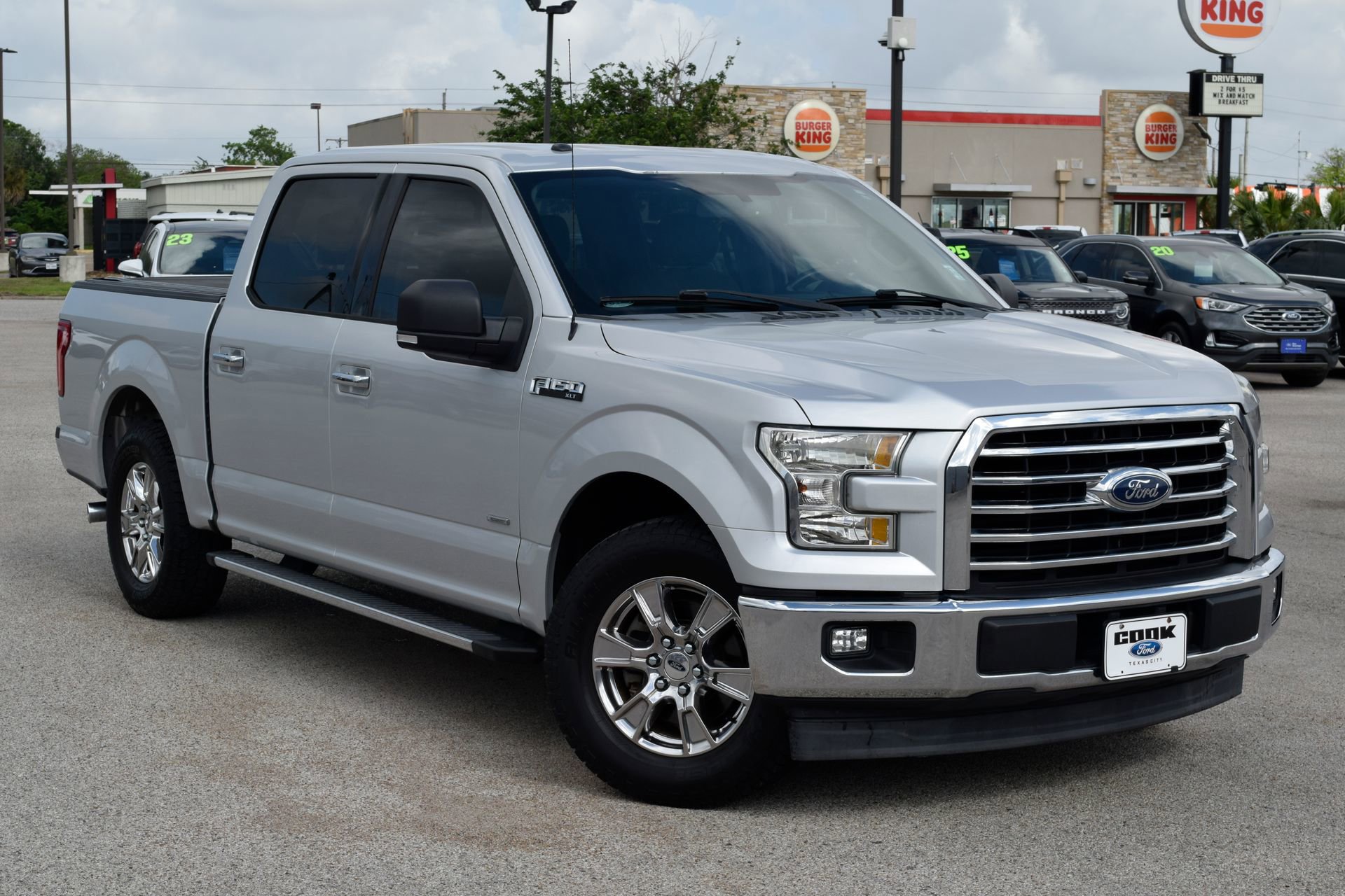 Used 2017 Ford F150 XLT w/ Equipment Group 302A Luxury image 3