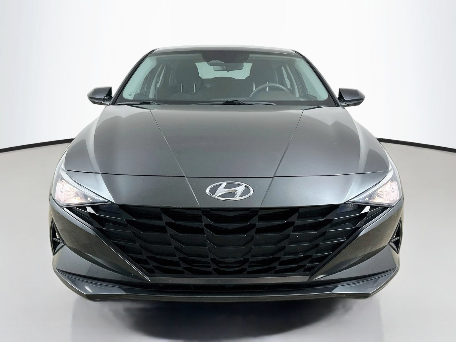 Used 2021 Hyundai Elantra SEL FWD image 2