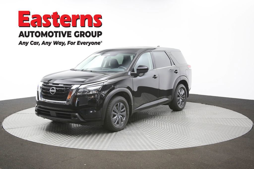 Used 2024 Nissan Pathfinder S AWD/4WD image 56