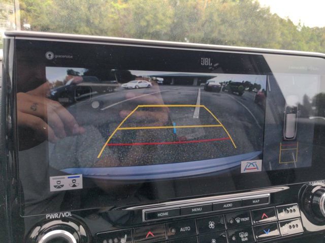 Used 2022 Toyota Highlander Limited image 21