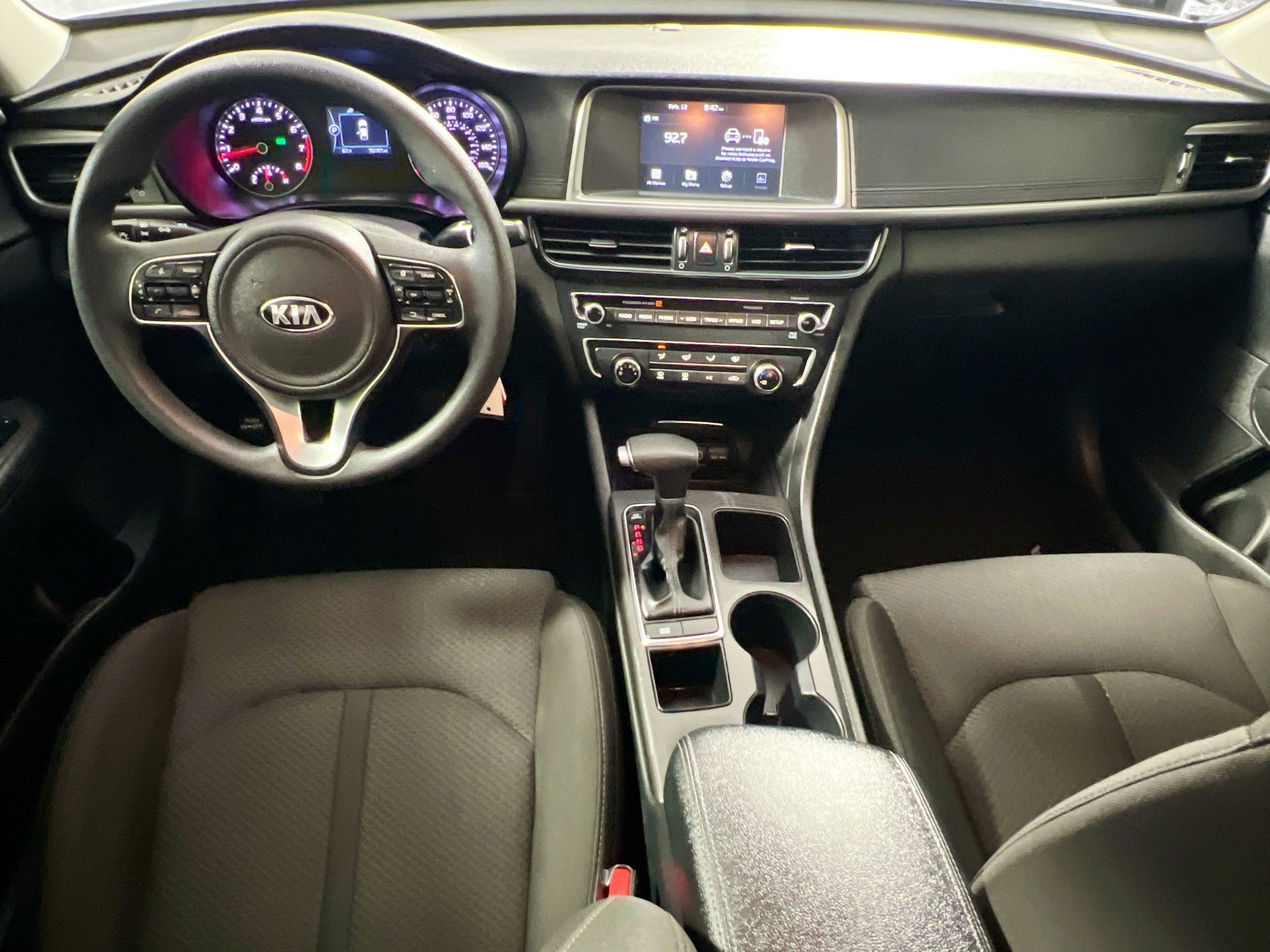 Used 2018 Kia Optima LX image 29