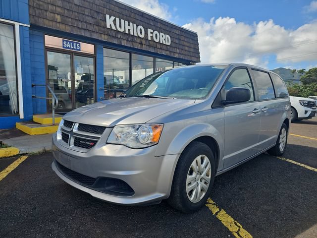 Used 2018 Dodge Grand Caravan SE w/ UConnect Hands-Free Group