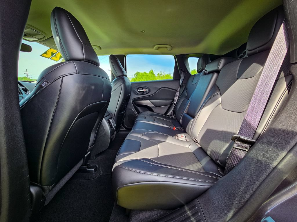 Certified 2022 Jeep Cherokee Latitude Lux AWD/4WD image 33