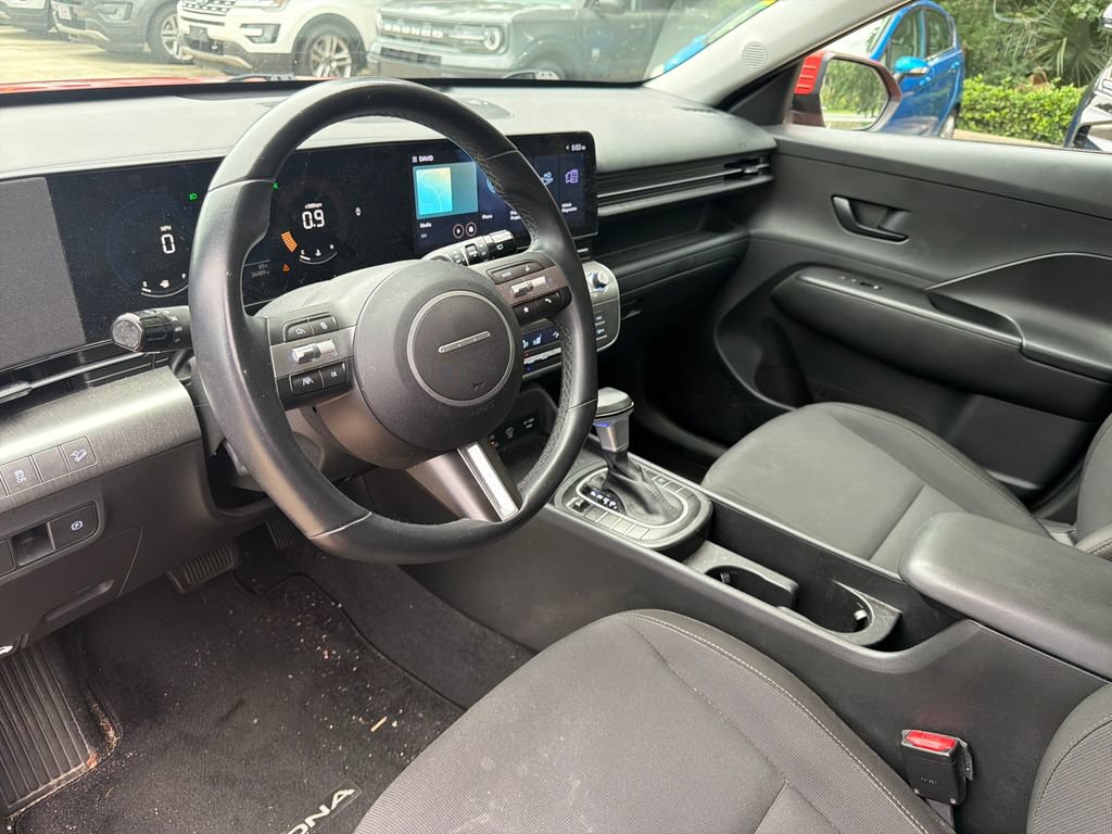 Used 2024 Hyundai Kona SEL FWD image 6