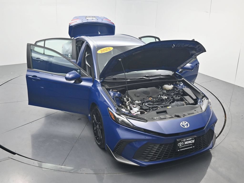 Used 2025 Toyota Camry SE FWD image 55