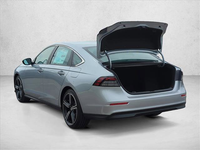 Used 2025 Honda Accord Sport image 9