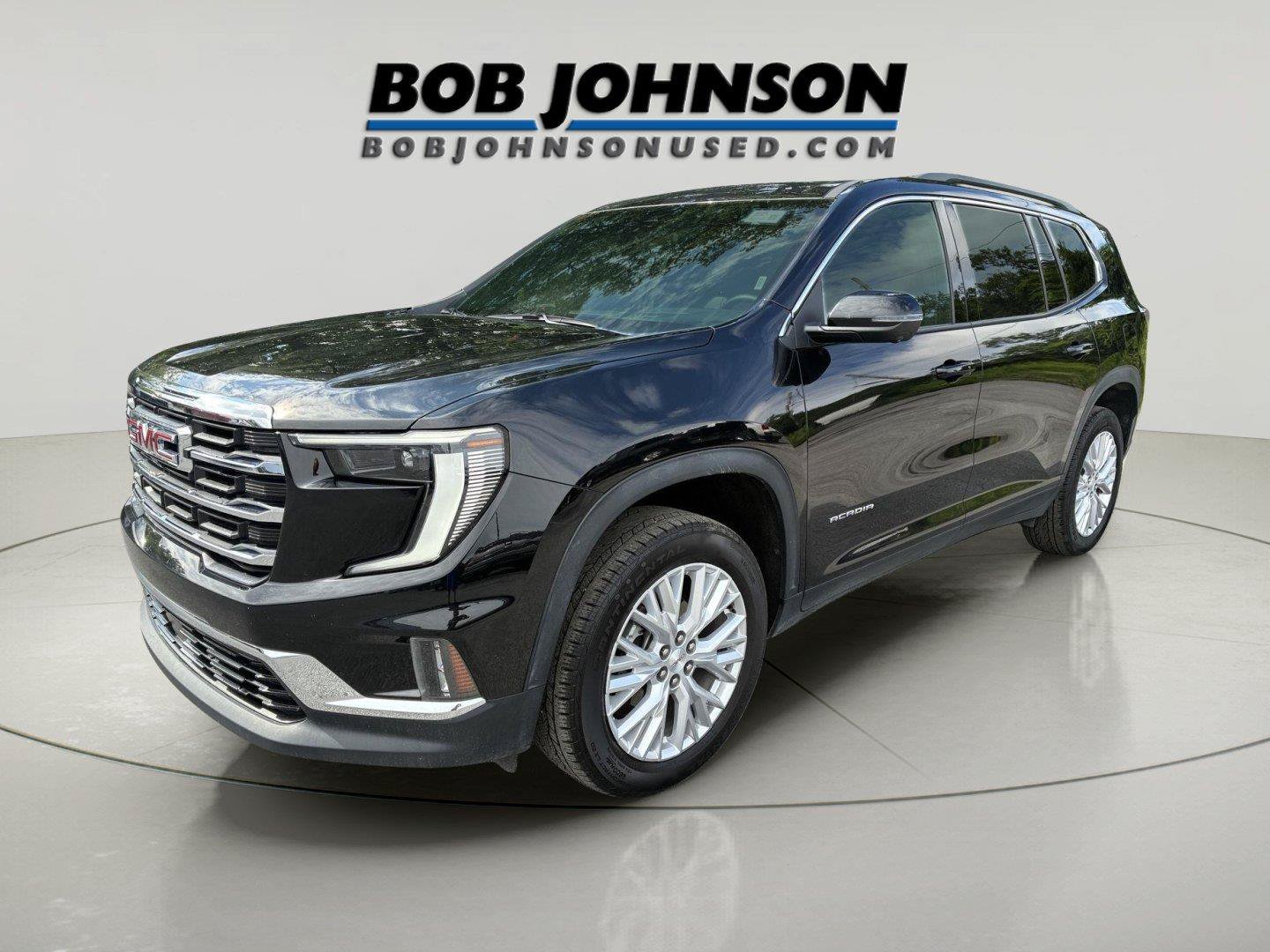 Used 2025 GMC Acadia Elevation w/ Elevation Premium Package AWD/4WD image 3