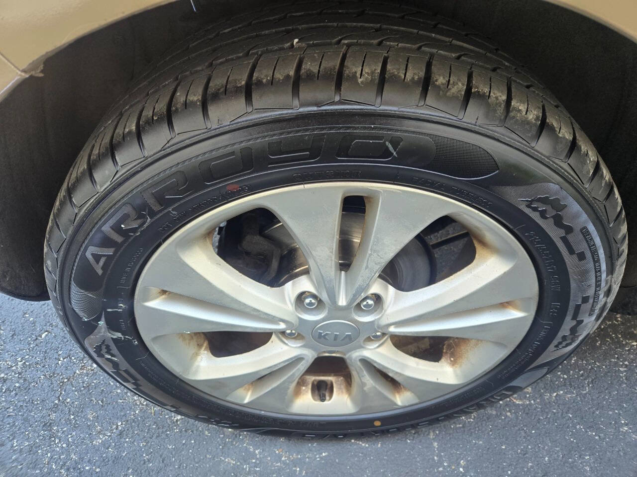 Used 2014 Kia Soul + image 40