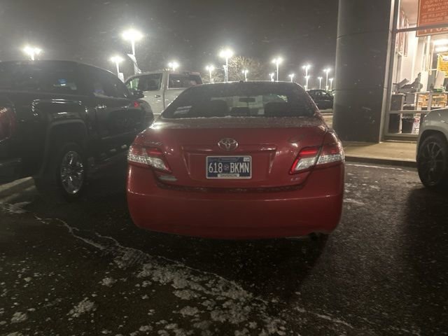 Used 2010 Toyota Camry LE image 4