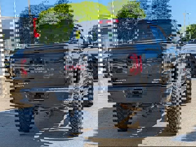 Used 2016 GMC Sierra 1500 Denali w/ Enhanced Driver Alert Package AWD/4WD image 4