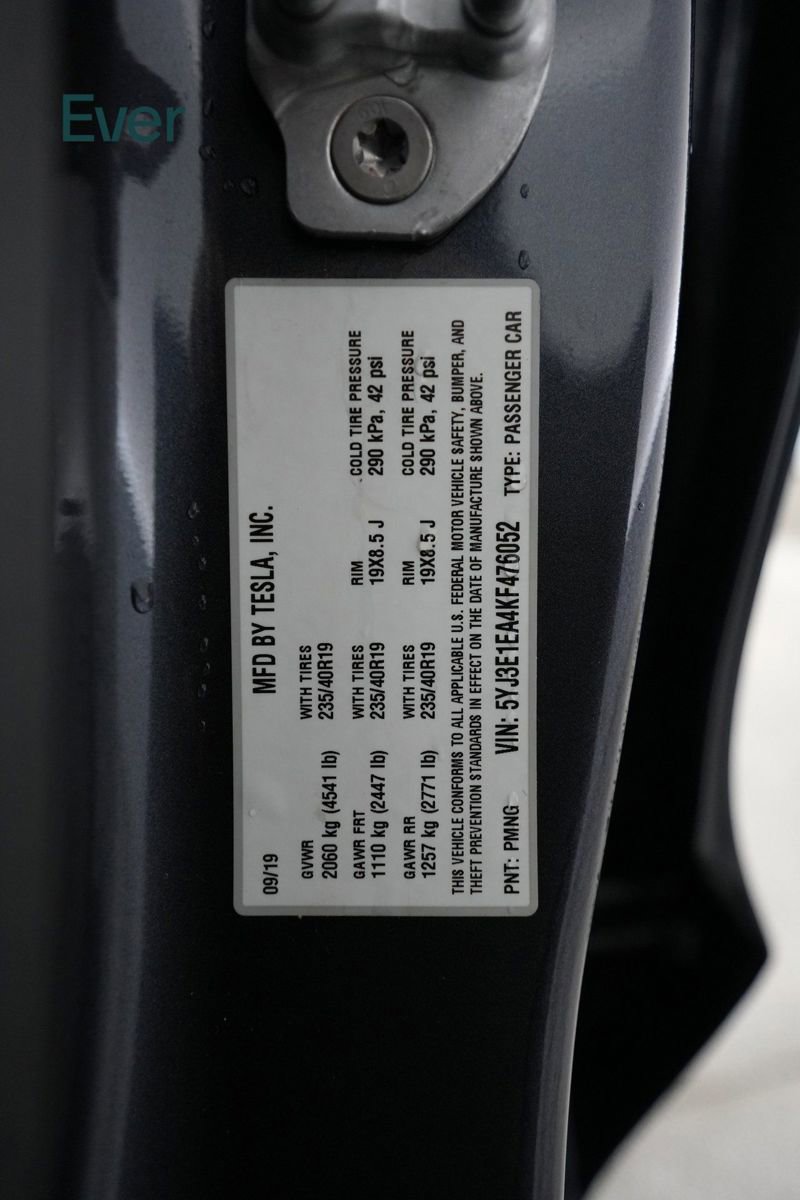 Used 2019 Tesla Model 3 Standard Range Plus image 29