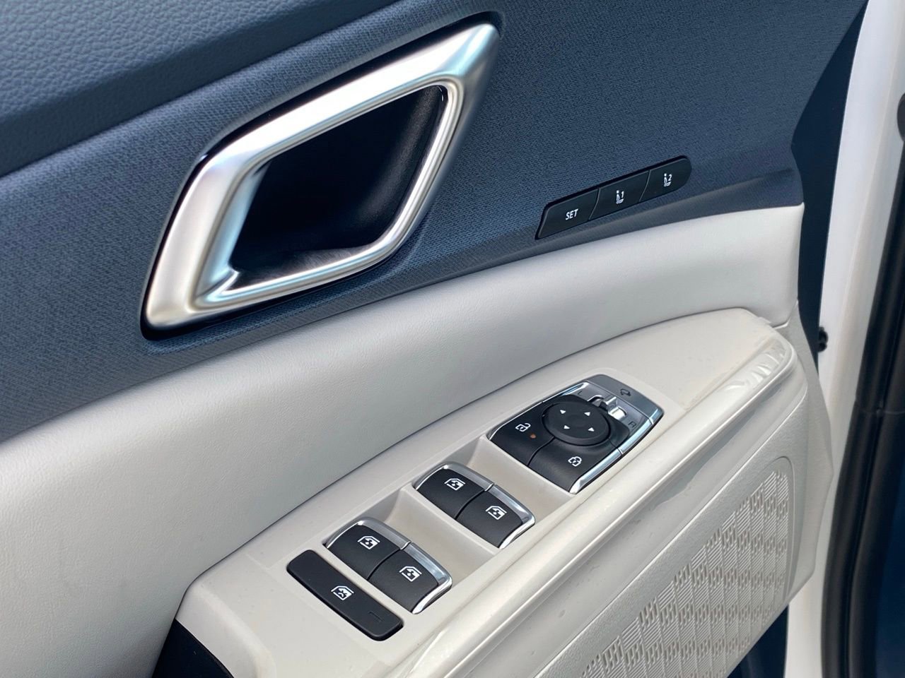 New 2026 Kia Carnival EX image 11