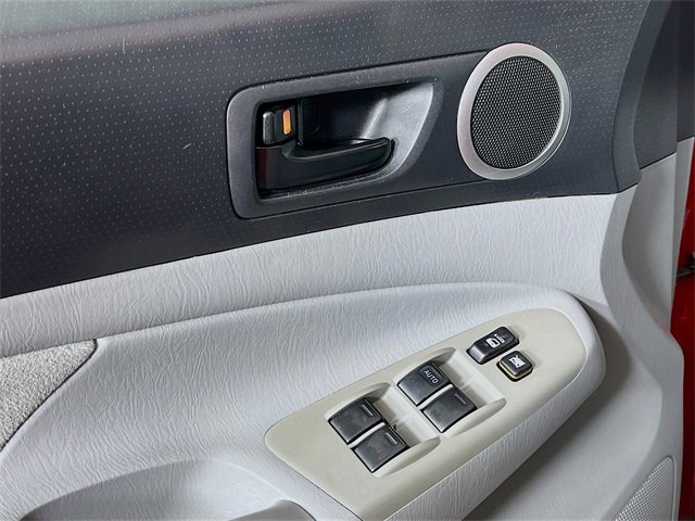 Used 2010 Toyota Tacoma 4x4 Double Cab image 9