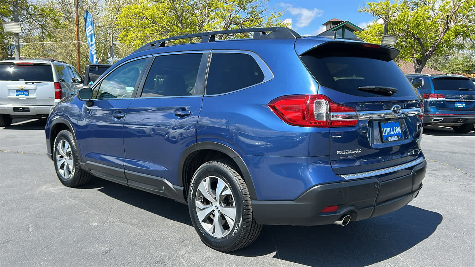 Certified 2022 Subaru Ascent Premium w/ Convenience Package AWD/4WD image 8
