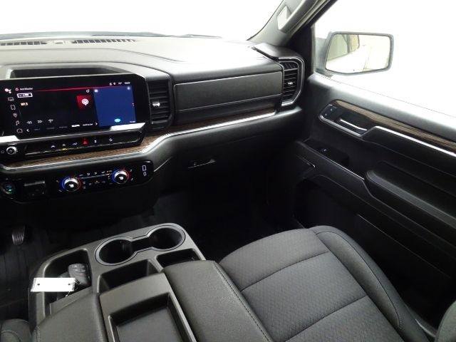 Used 2024 GMC Sierra 1500 SLE image 38