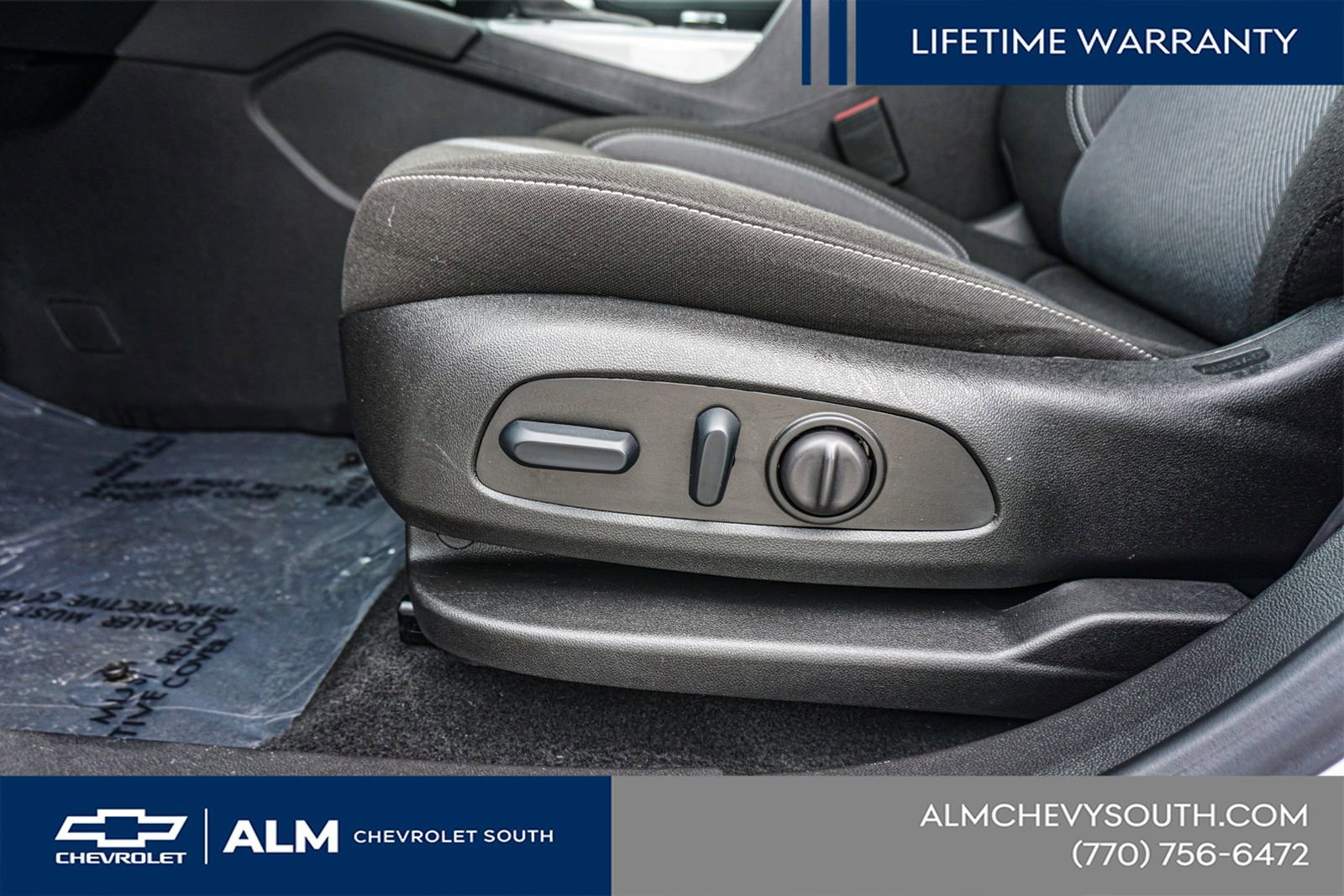 New 2025 Chevrolet Blazer LT image 32