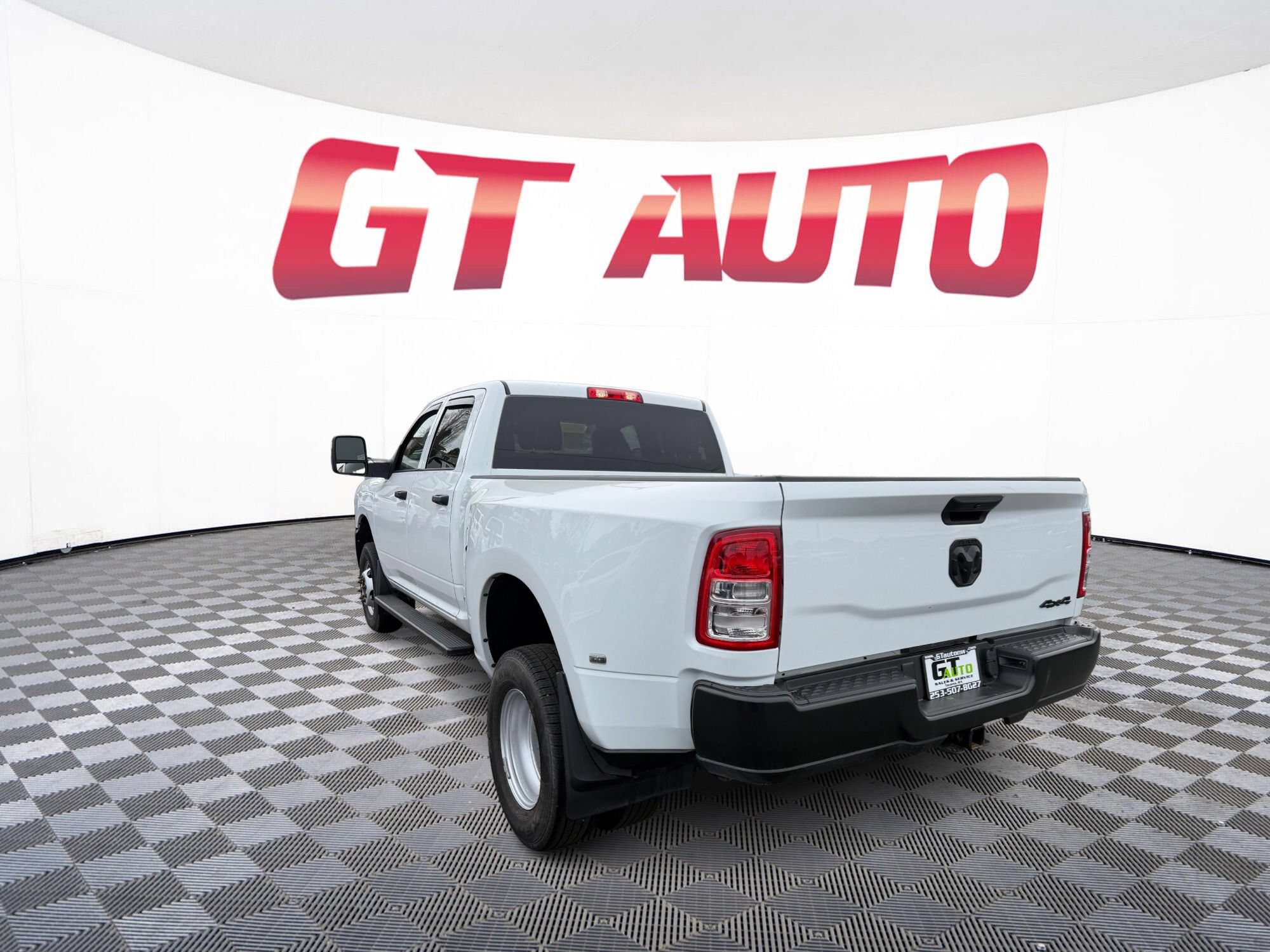Used 2024 RAM 3500 Tradesman AWD/4WD image 4