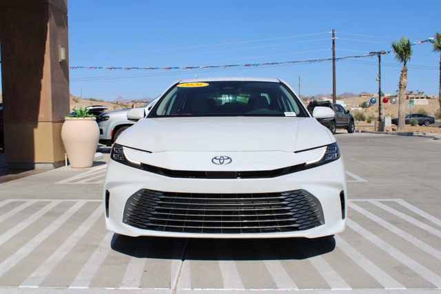 Used 2026 Toyota Camry XLE FWD image 2