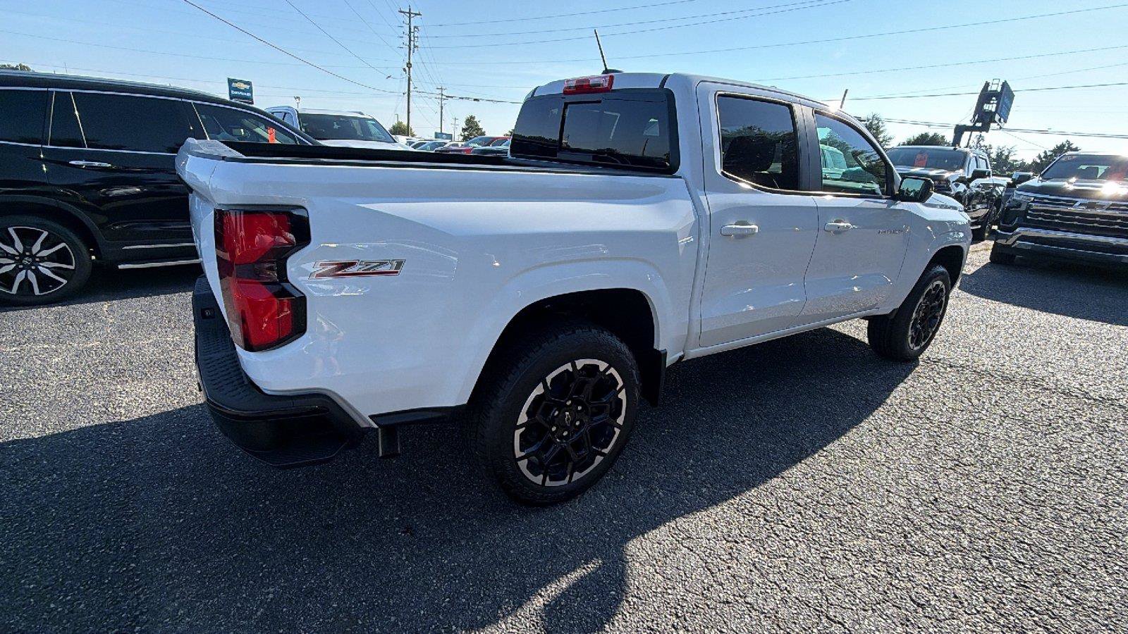 New 2026 Chevrolet Colorado Z71 w/ Technology Package AWD/4WD image 8
