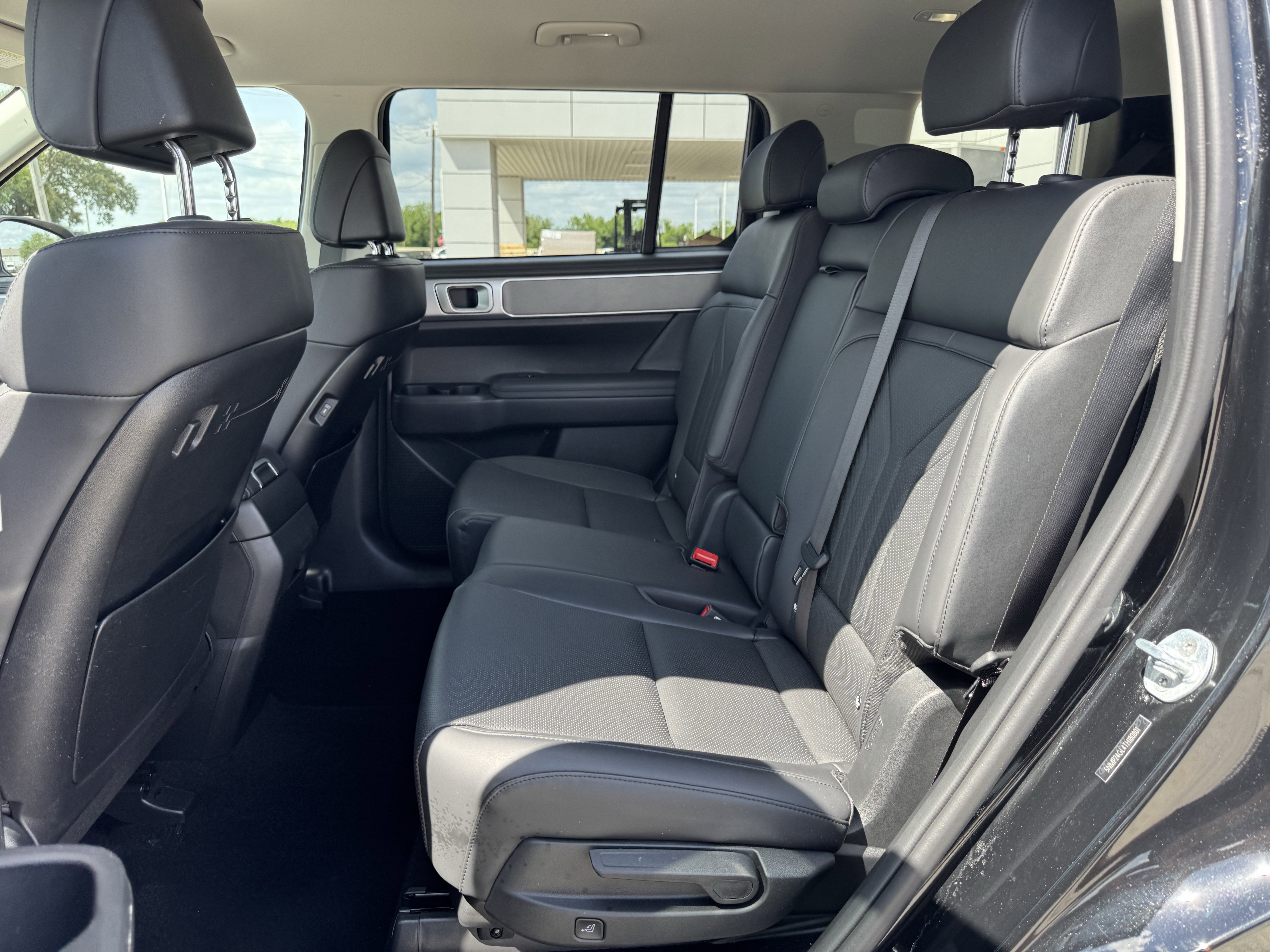Used 2026 Hyundai Santa Fe SEL FWD image 29