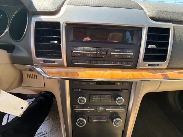 Used 2010 Lincoln MKZ FWD image 16