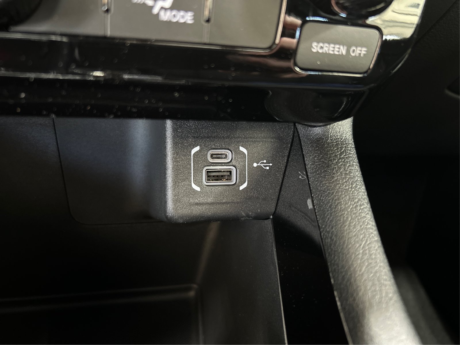 New 2026 Jeep Compass Latitude AWD/4WD image 31