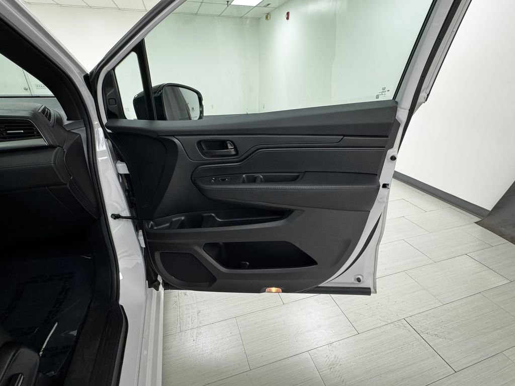 Used 2024 Honda Odyssey Sport image 14