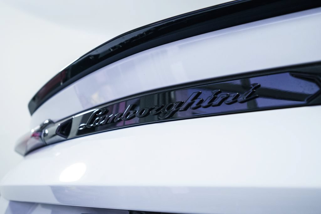 Used 2024 Lamborghini Urus S AWD/4WD image 22