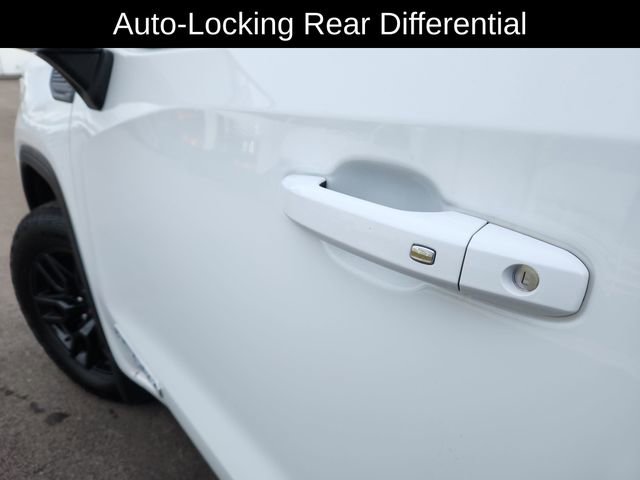 Used 2022 GMC Sierra 1500 Elevation image 20