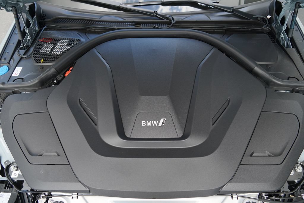 New 2026 BMW i4 eDrive40 w/ M Sport Package RWD image 30