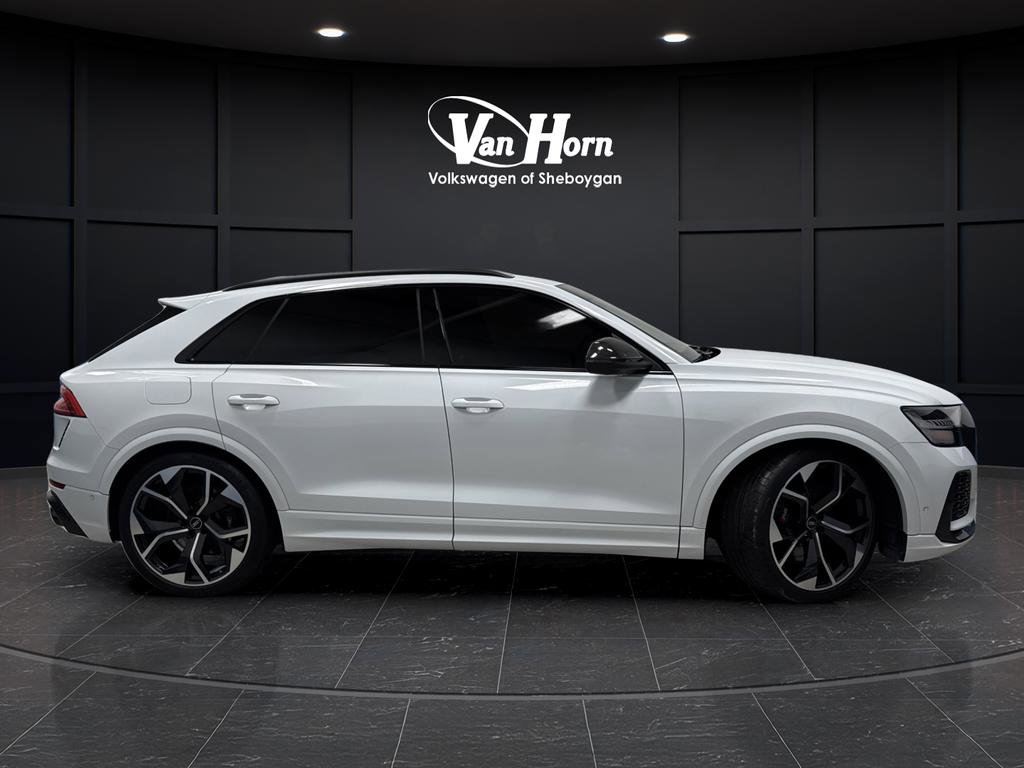 Used 2023 Audi RS Q8 w/ Black Optic Package image 2