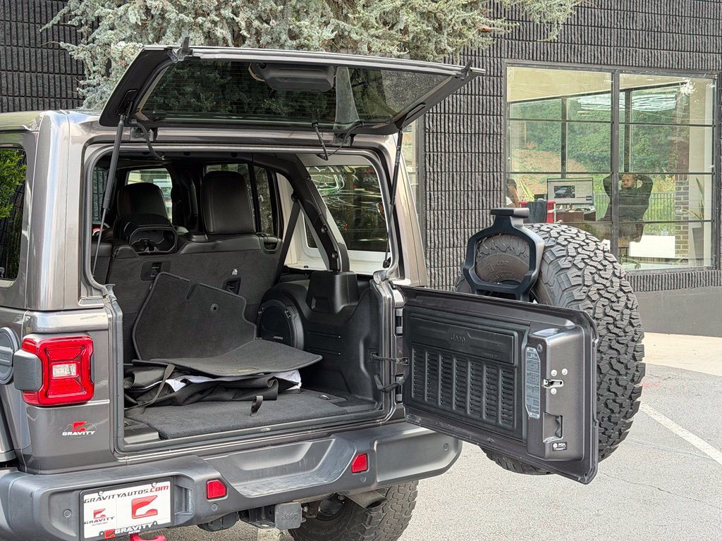 Used 2021 Jeep Wrangler Unlimited Rubicon AWD/4WD image 17