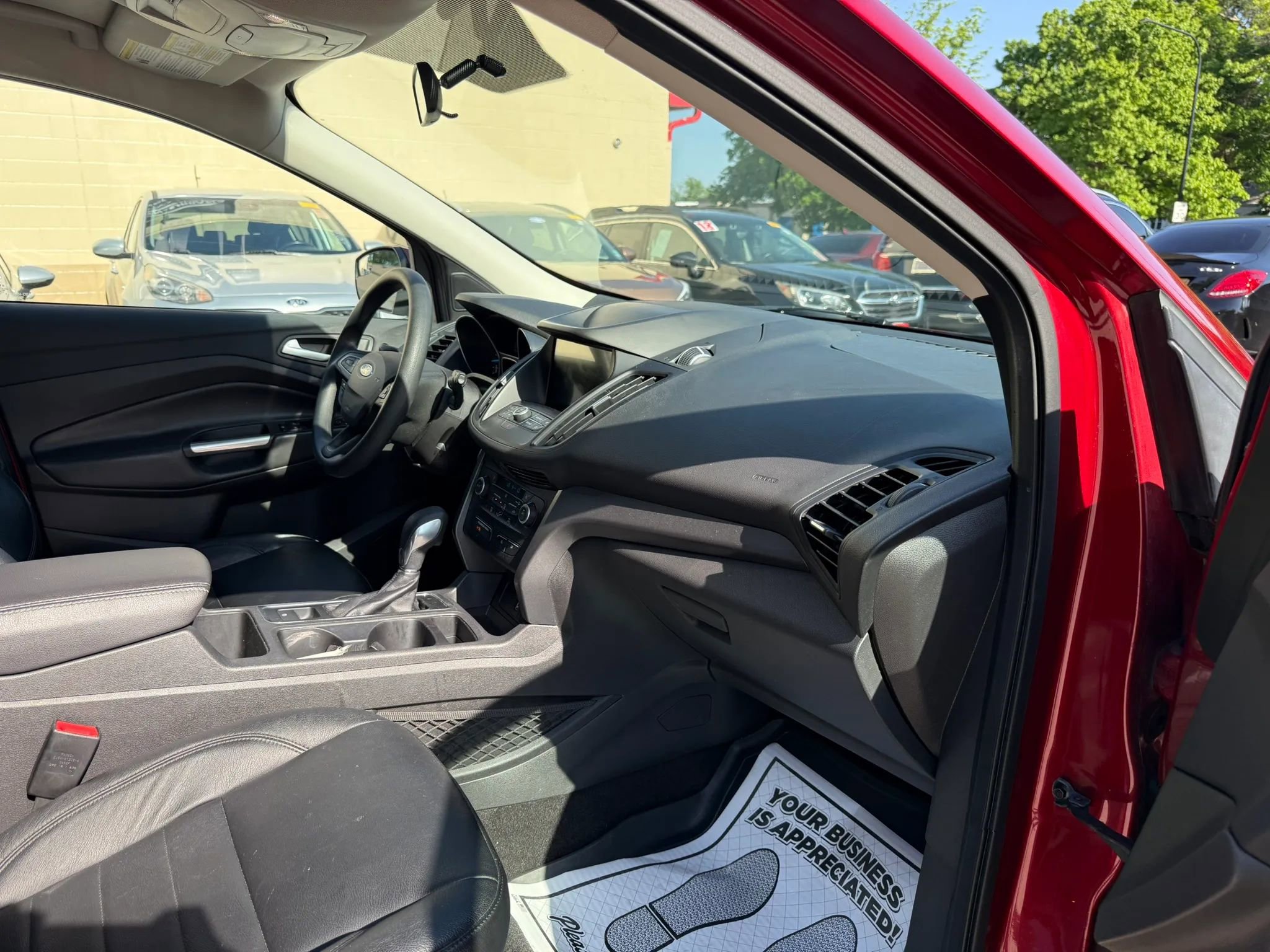 Used 2019 Ford Escape SE FWD image 19