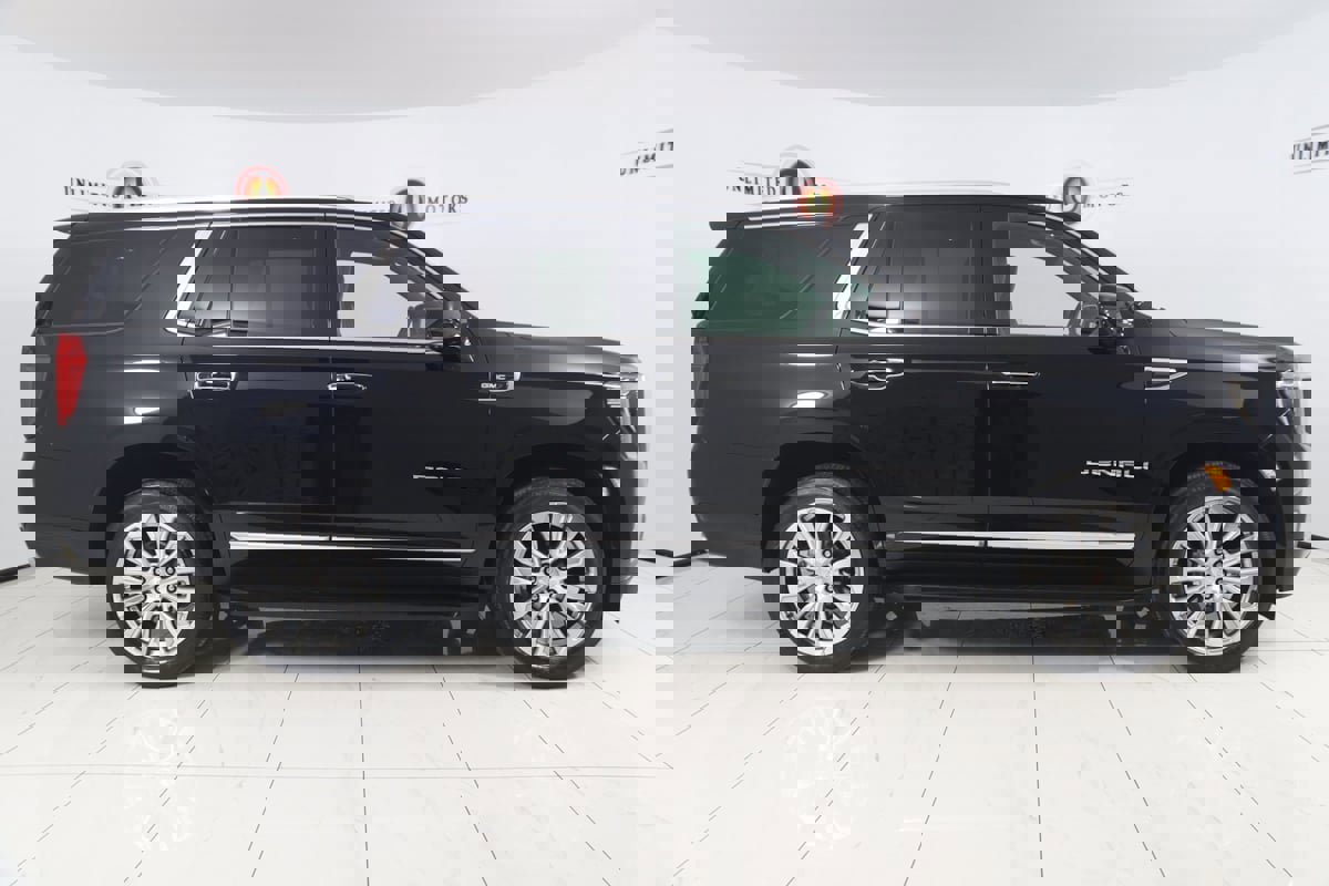 Used 2022 GMC Yukon Denali image 2